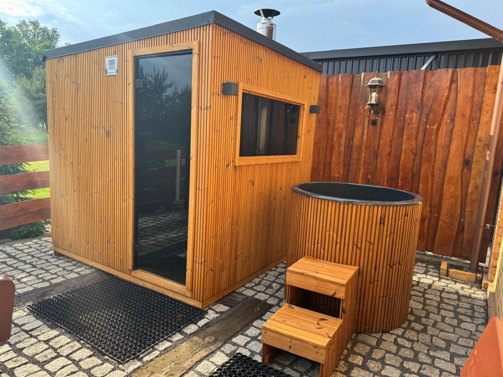 Aparthotel Kamien I Sowa Lipinki Łużyckie Habitación foto